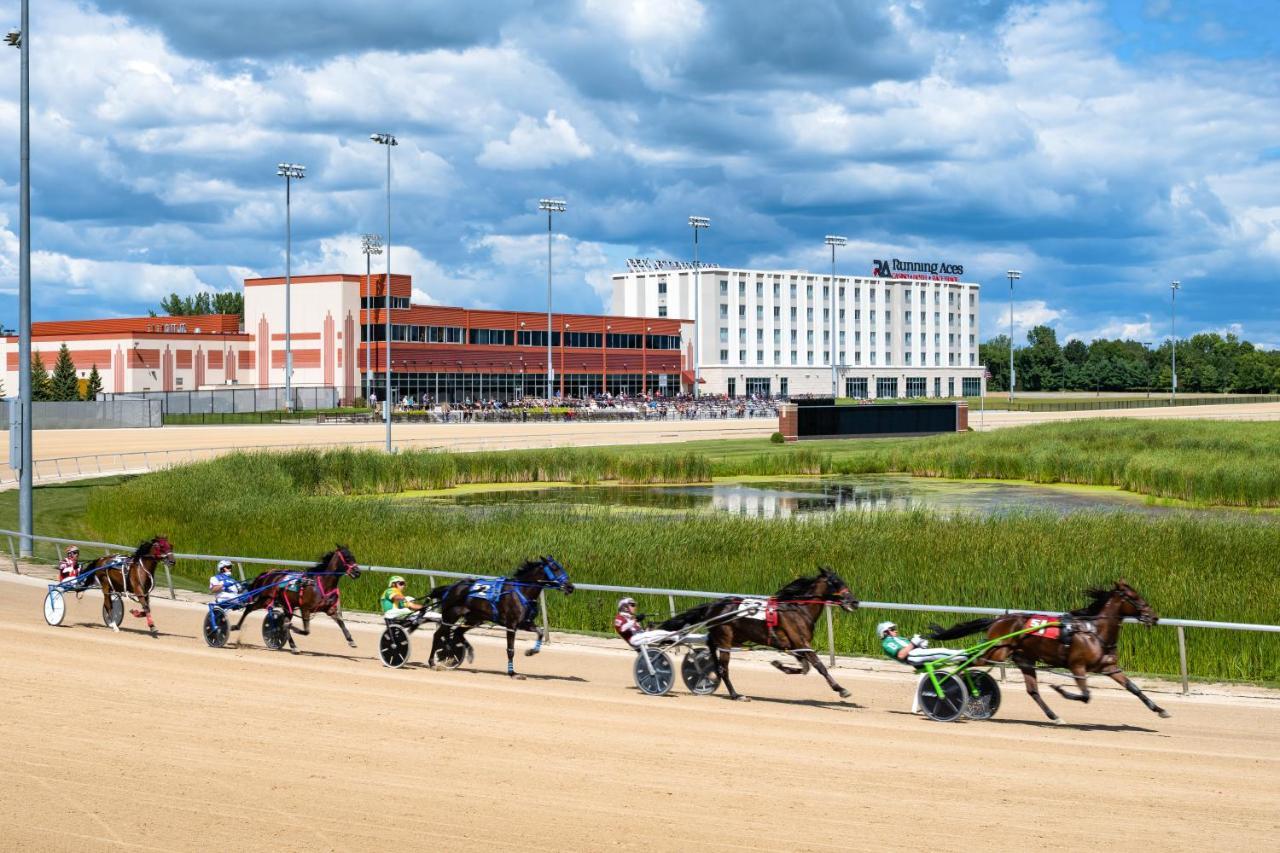 Running Aces Hotel & Casino, Trademark Collection By Wyndham Forest Lake Exteriér fotografie